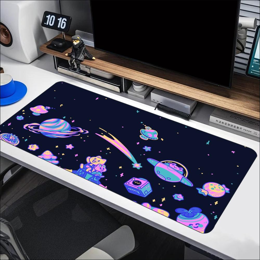 パステルパープルの星柄スペースキャットグラフィック大型拡張マ - Tradescantia Purple のレビューと価格