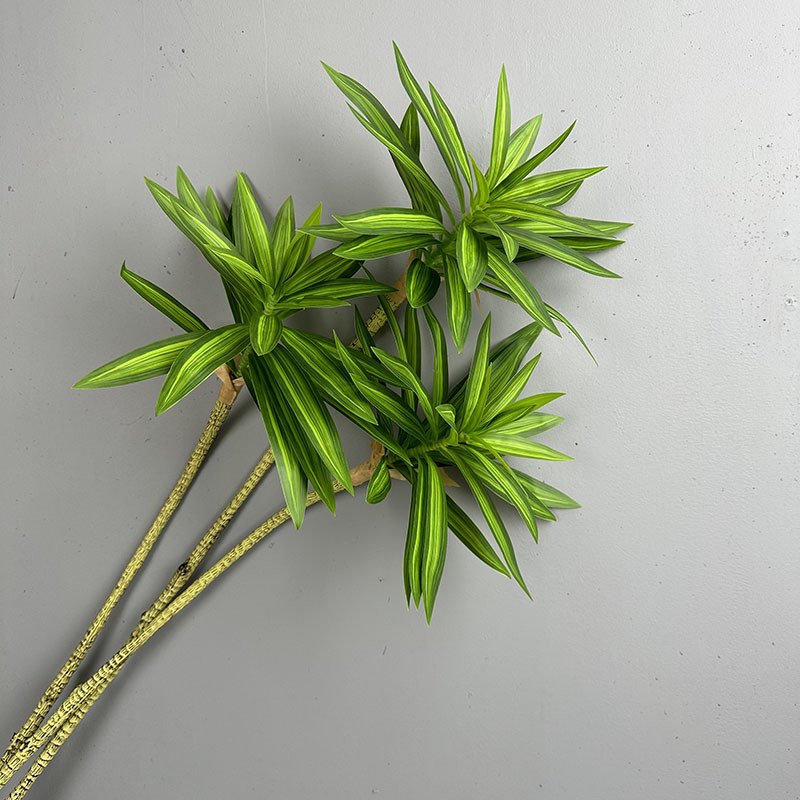 シミュレートされた緑の植物、3つの頭を持つユリの竹、ドラセナ - Dracaena Marginata のレビューと価格